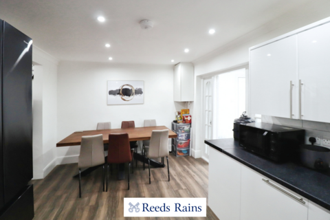19 Torrington Road, Dagenham, RM8 1ND