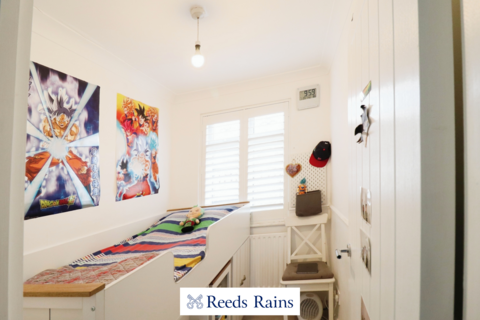 19 Torrington Road, Dagenham, RM8 1ND