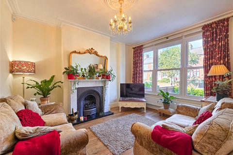 128 Dumbreck Road, London, SE9 1XD