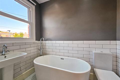128 Dumbreck Road, London, SE9 1XD