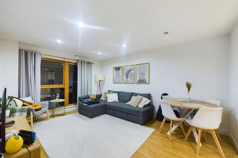 2 bedroom flat for sale, Atlanta Boulevard, Romford RM1