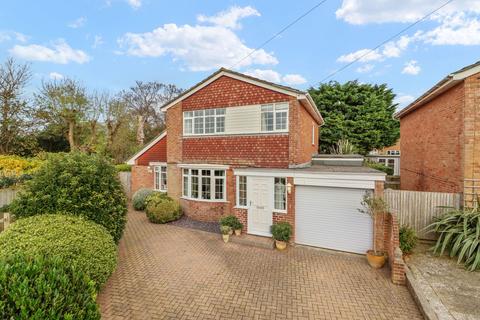 4 bedroom detached house for sale, Greenwell Close, Seaford BN25