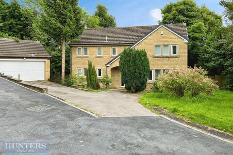 4 bedroom detached house for sale, Crow Tree Lane , Bradford, BD8 0AN