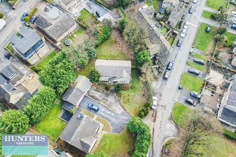 4 bedroom detached house for sale, Crow Tree Lane , Bradford, BD8 0AN