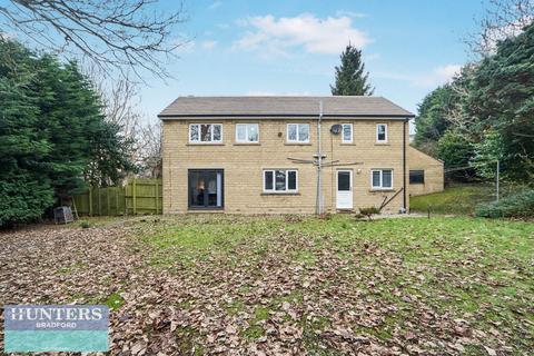 4 bedroom detached house for sale, Crow Tree Lane , Bradford, BD8 0AN