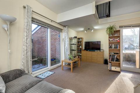 1 bedroom end of terrace house for sale, Matthey Place, CRAWLEY, West Sussex, RH10