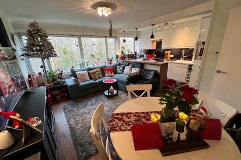 undefined, Rawnsley Avenue, Mitcham, CR4