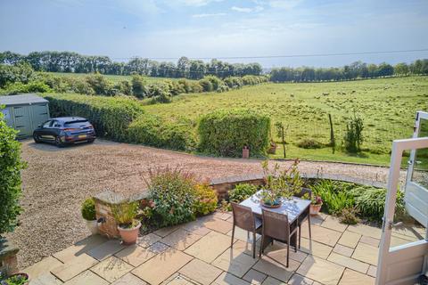3 bedroom semi-detached house for sale, 5 South Close, Arnesby LE8