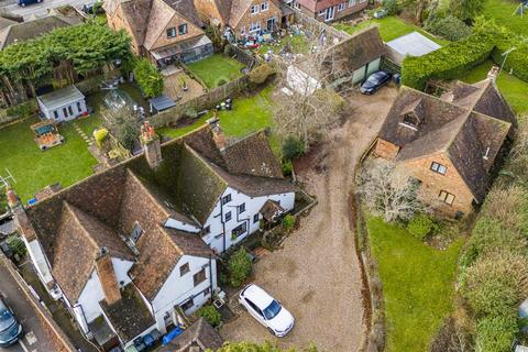 4 bedroom semi-detached house for sale, Mill End Road, High Wycombe HP12