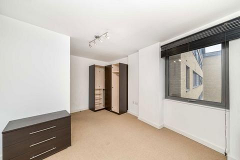 1 bedroom flat for sale, Victoria Road, London W3