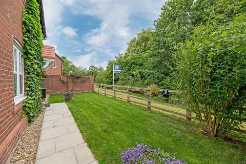 undefined, Lutterworth Avenue, Runcorn