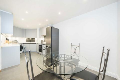 2 bedroom flat for sale, Westminster Bridge Road, London SE1