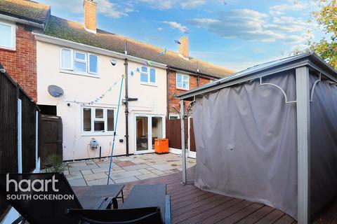 2 bedroom terraced house for sale, Cherwell Grove, South Ockendon