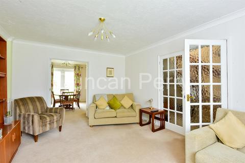 4 bedroom detached house for sale, Northlands, Potters Bar EN6