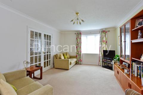 4 bedroom detached house for sale, Northlands, Potters Bar EN6