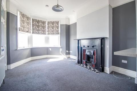 2 bedroom flat for sale, Eastern Esplanade, Southend-on-Sea SS1