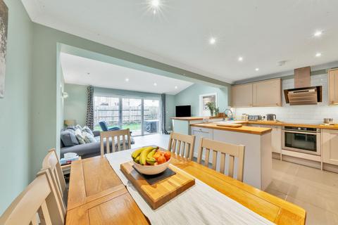 8 Brookside, Orwell, Royston, SG8 5TQ