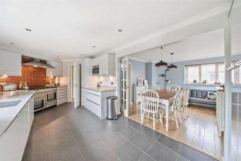 5 bedroom detached house for sale, Magiston Street, Stratton, Dorchester