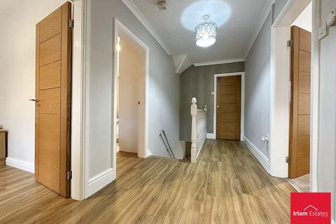 8 Beech Avenue, Irlam, Manchester, M44 6FT