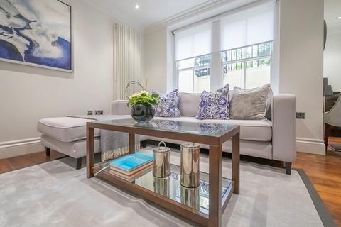 1 bedroom flat to rent, Kensington Gardens Square, London W2