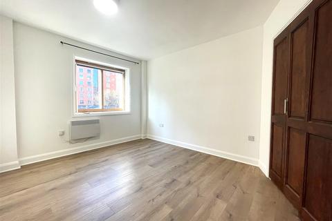 2 bedroom flat to rent, Junior Street, Leicester