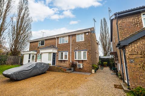 4 bedroom semi-detached house for sale, Coniston, Southend-on-Sea, SS2