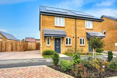 2 bedroom semi-detached house for sale, Mandarin Road, Langley, ME17