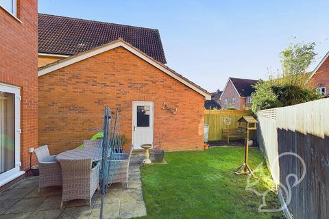 3 bedroom semi-detached house for sale, Jackdaw Drive, Stanway