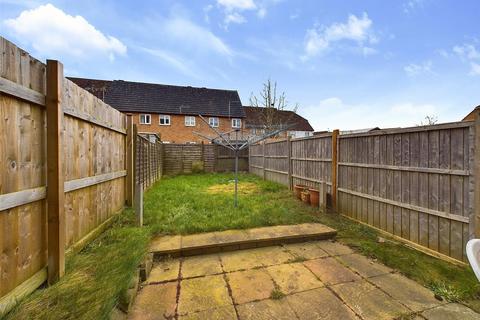 62 Apperley Drive, Quedgeley, Gloucester, GL2 4WP