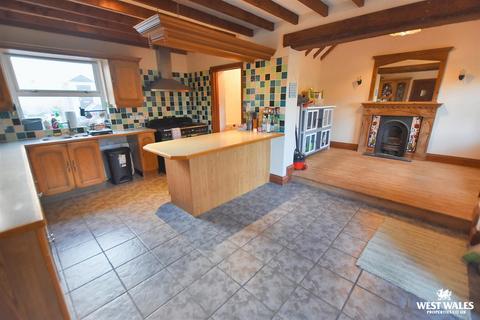 4 bedroom detached house for sale, Wisemans Bridge, Saundersfoot