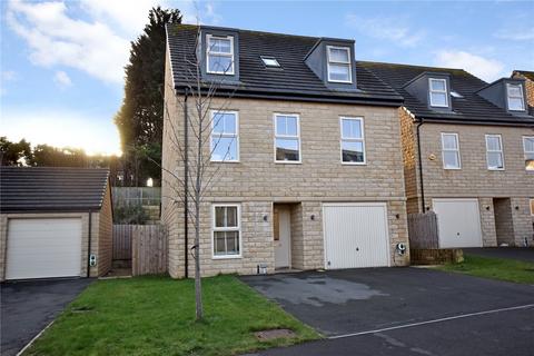 5 bedroom detached house for sale, Waddle Road, Micklefield