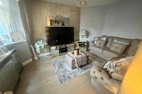 3 bedroom semi-detached house for sale, Birmingham New Road, West Midlands DY1