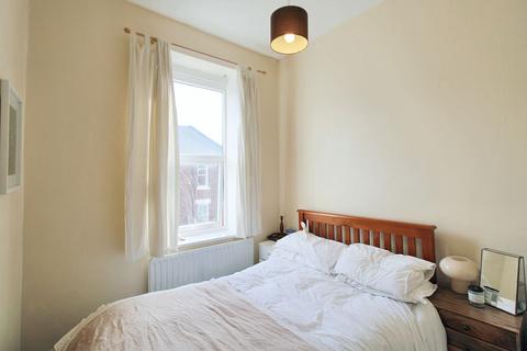 2 bedroom flat for sale, Sixth Avenue, Heaton, Newcastle upon Tyne, Tyne and Wear, NE6 5YN