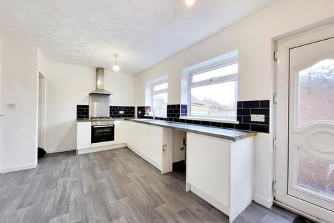 3 bedroom terraced house to rent, Barleycroft Road, Hyde, Greater Manchester, SK14