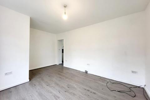 3 bedroom terraced house to rent, Barleycroft Road, Hyde, Greater Manchester, SK14