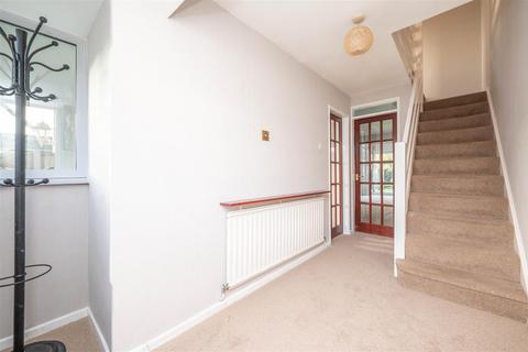 3 bedroom semi-detached house for sale, Cheswick Close, Winyates Green B98