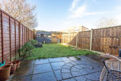 3 bedroom terraced house for sale, De Havilland Way, Christchurch BH23