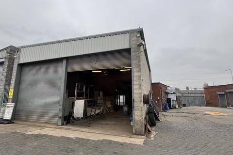 Industrial unit to rent, Scotts Wharf, 88-90 Lime Street, Hull, HU8 7AF