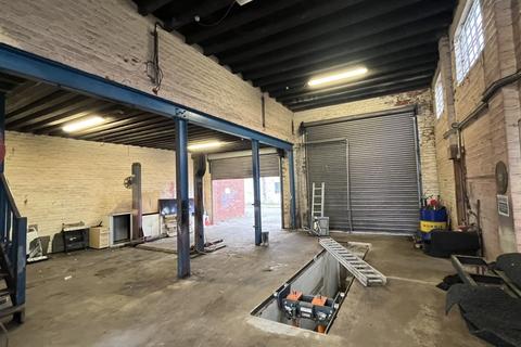 Industrial unit to rent, Scotts Wharf, 88-90 Lime Street, Hull, HU8 7AF