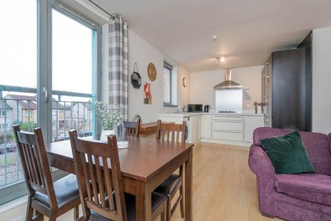 2 bedroom flat to rent, Telford Grove, Craigleith, Edinburgh