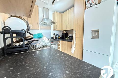 1 bedroom flat for sale, Lewisham High Street, London, SE13