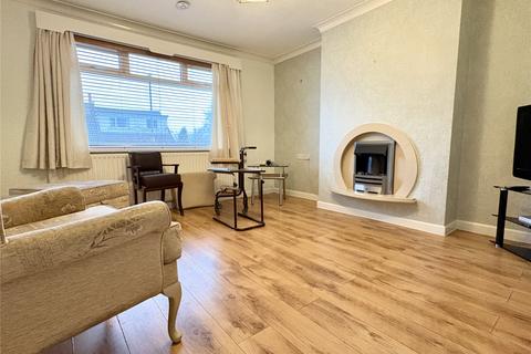 3 Clough Road, Shaw, Oldham, OL2 8QD