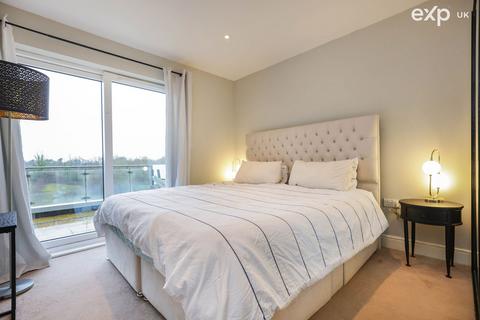 12 Andrews Close, Warwick, CV34 5GF