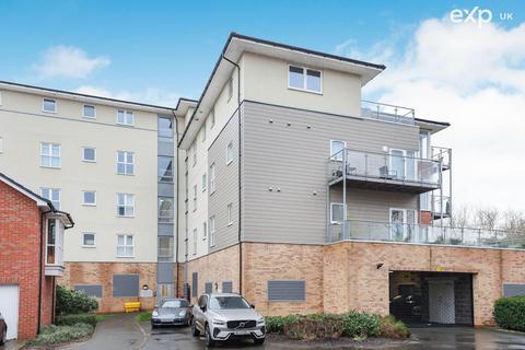 12 Andrews Close, Warwick, CV34 5GF