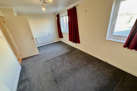 2 bedroom apartment for sale, Trawler Road, Marina, Swansea