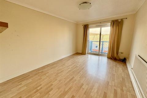 2 bedroom apartment for sale, Trawler Road, Marina, Swansea