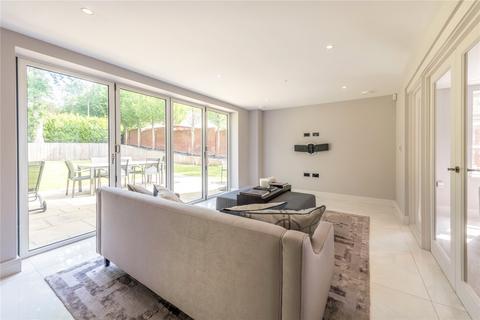 Falacre Eden Vale, Dormans Park, East Grinstead, RH19 2LT