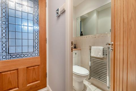 4 Monks Close, Wombourne, Wolverhampton, WV5 8LB