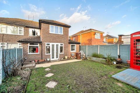 4 bedroom semi-detached house for sale, Meyrick Avenue, Wetherby, West Yorkshire, LS22