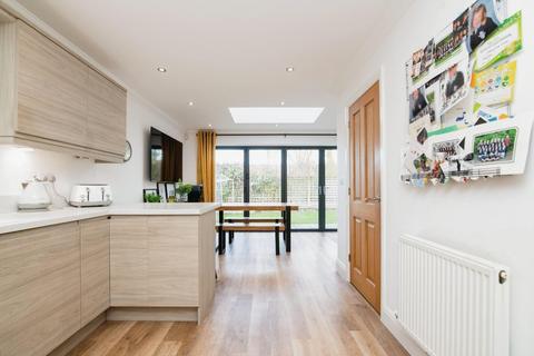 6 Heath Drive, Shirley, Solihull, B90 4DN